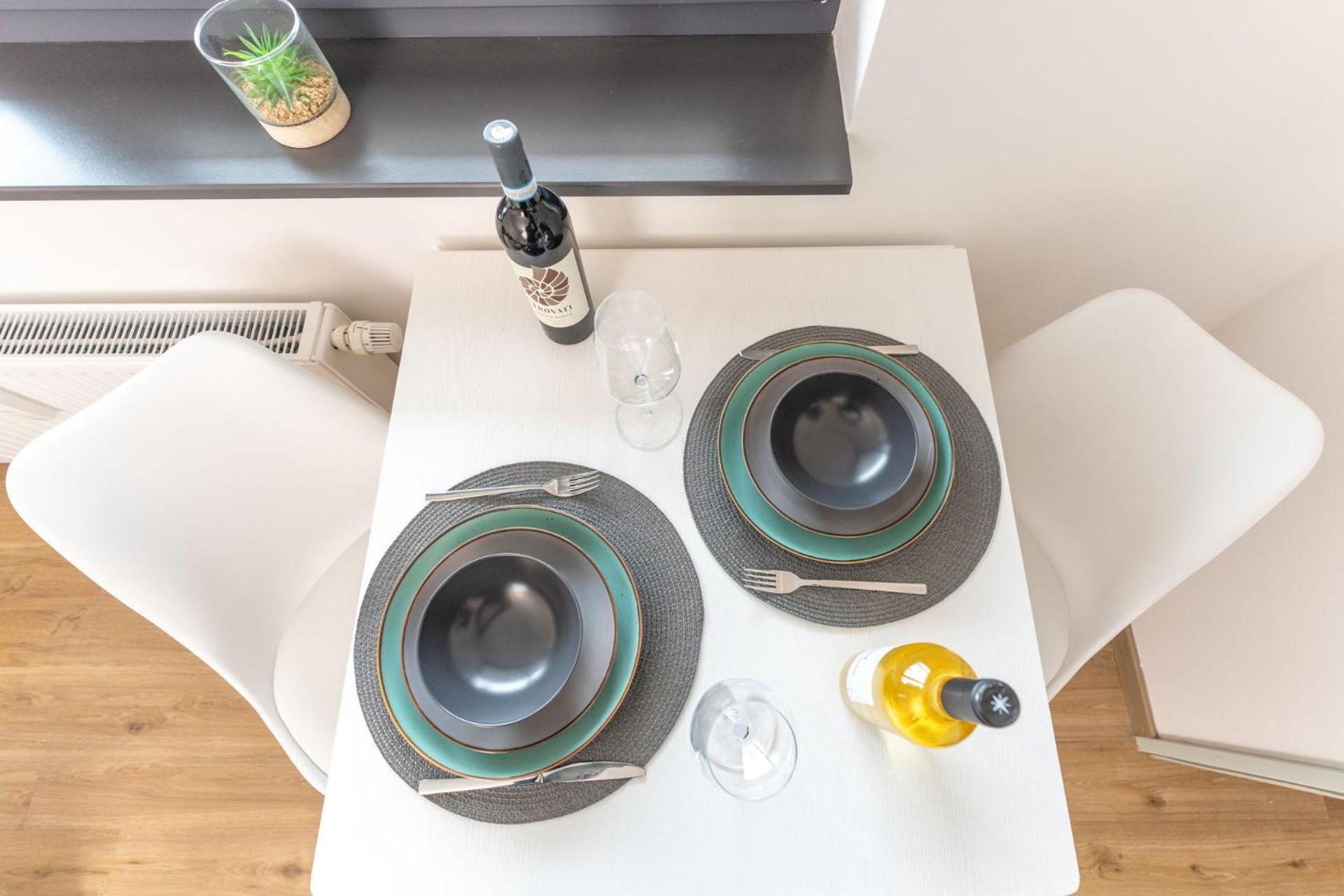 Modernes Apartment Mit Privatem Stellplatz Wenige Minuten Von Der Innenstadt & Mosel Koblenz  Ngoại thất bức ảnh