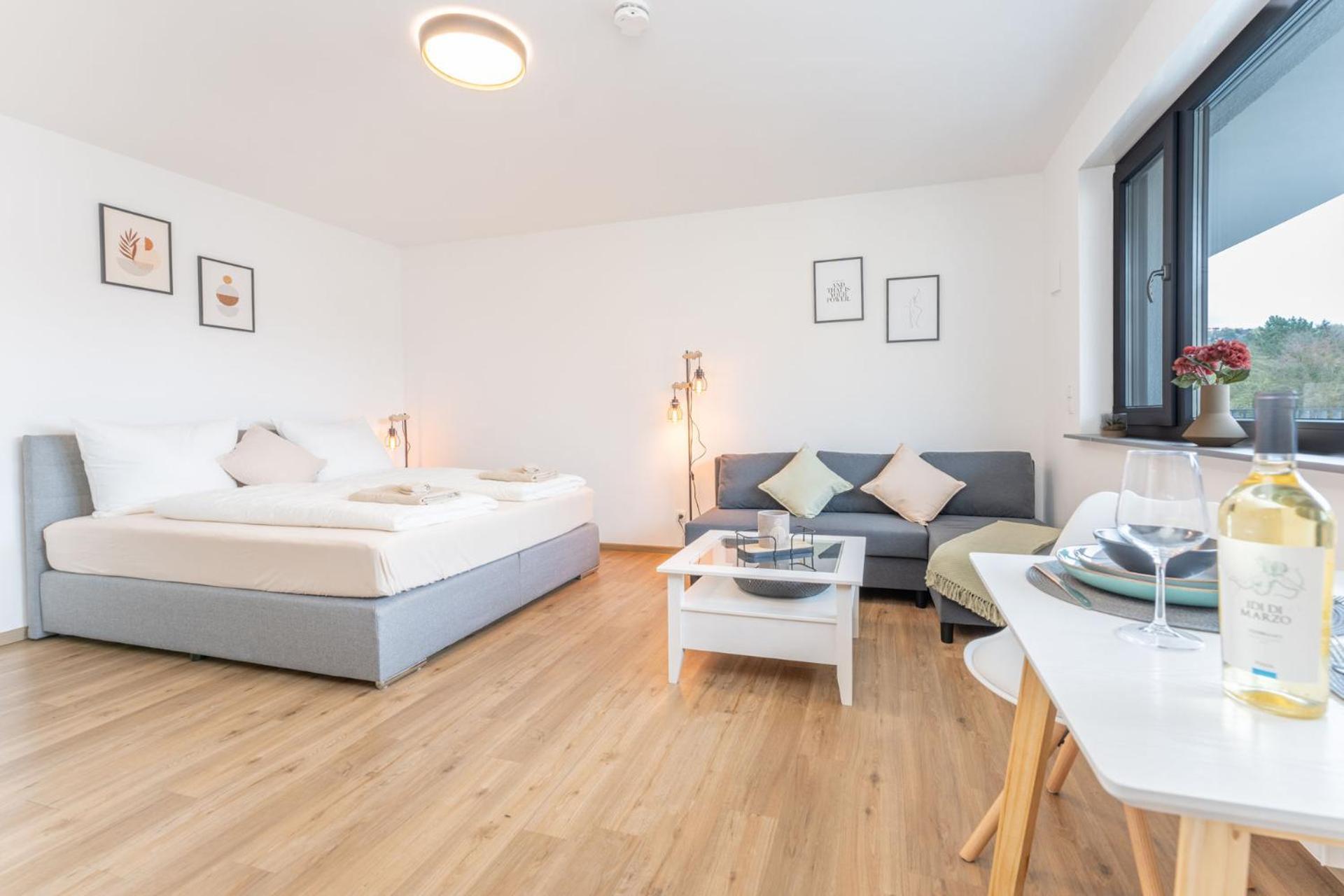 Modernes Apartment Mit Privatem Stellplatz Wenige Minuten Von Der Innenstadt & Mosel Koblenz  Ngoại thất bức ảnh