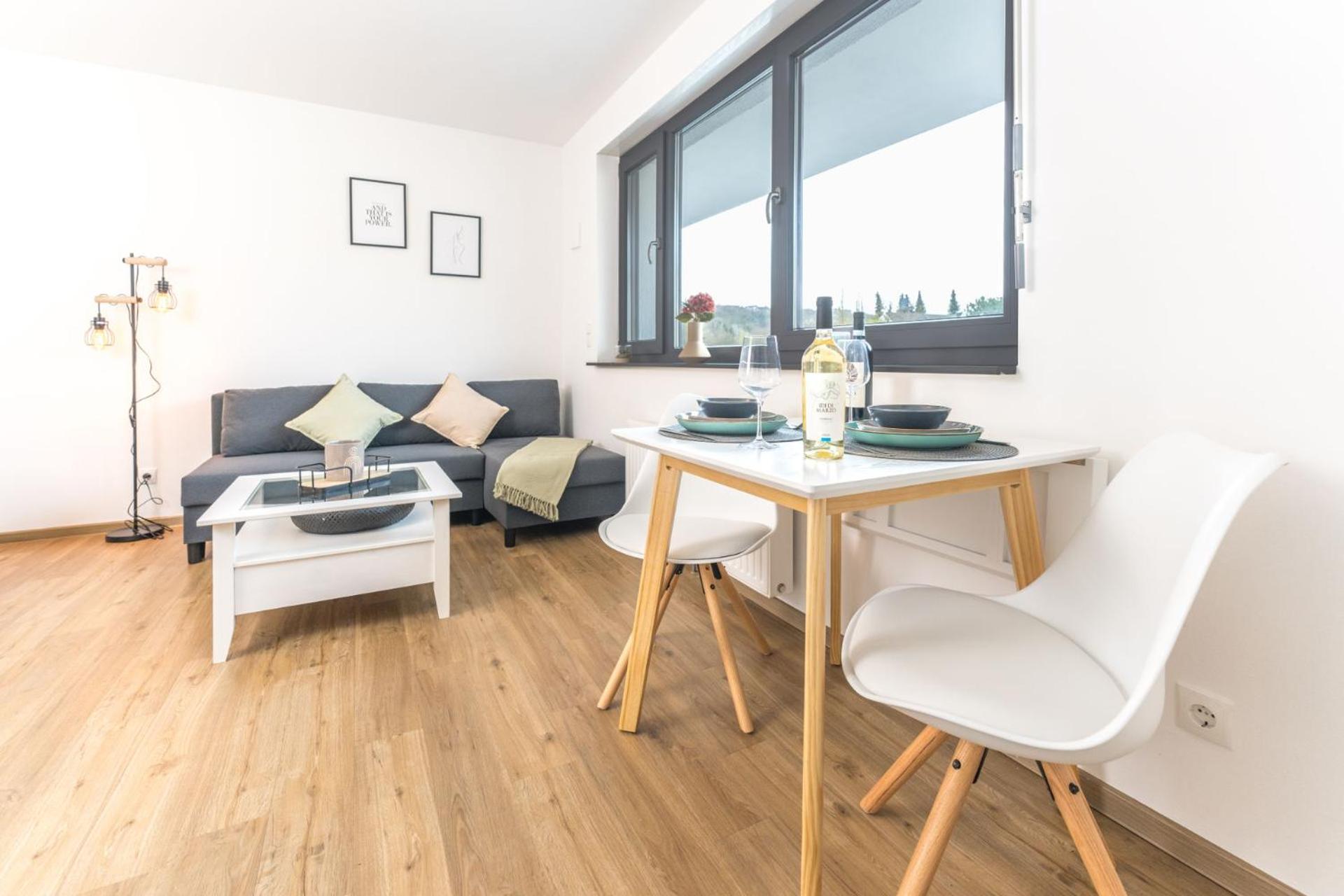 Modernes Apartment Mit Privatem Stellplatz Wenige Minuten Von Der Innenstadt & Mosel Koblenz  Ngoại thất bức ảnh